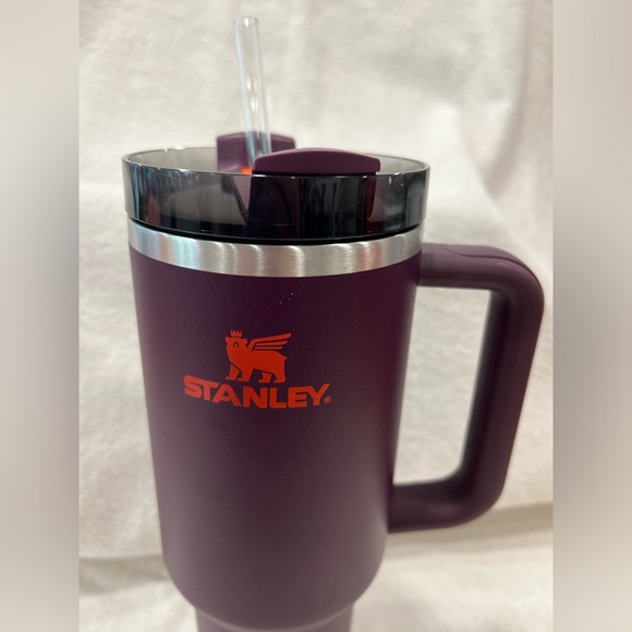 Stanley Quencher 40oz Plum - Picture 5 of 11